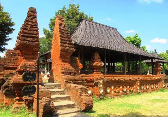 Tempat Wisata Cirebon - Keraton Kasepuhan